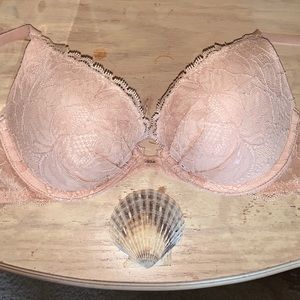 Victoria’s Secret Very Sexy Plunge Bra 34B